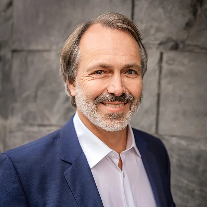 Portrait von Philip Eckardt